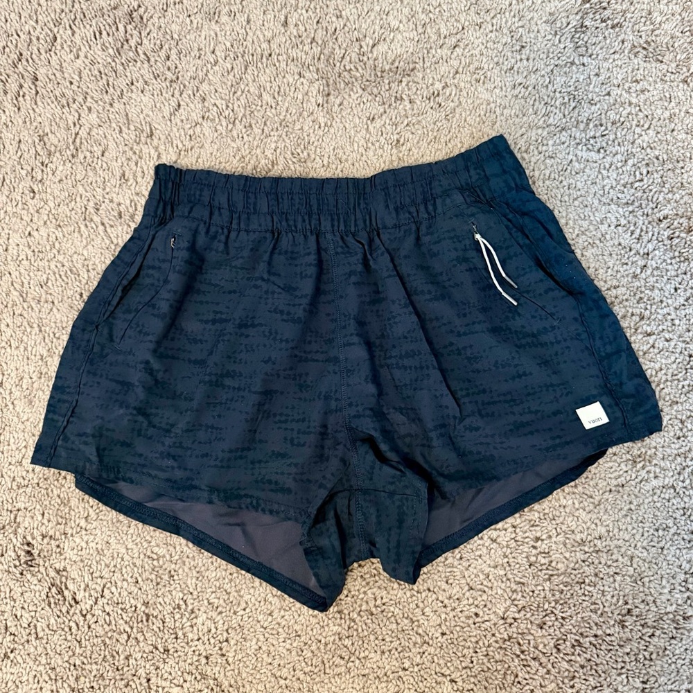 Vuori Women's Black patterned Shorts